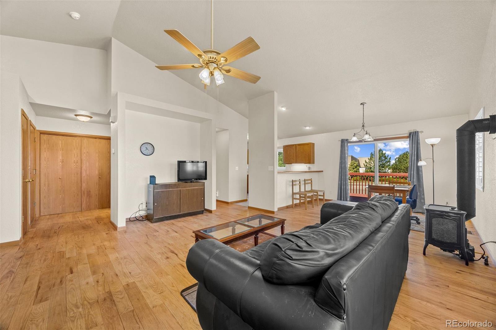 MLS Image #9 for 220  manor court,windsor, Colorado