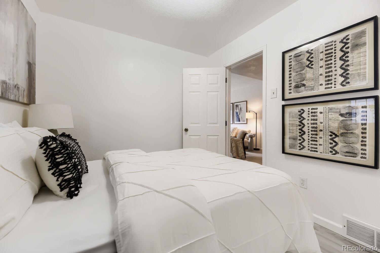 MLS Image #7 for 3537 n lipan street,denver, Colorado