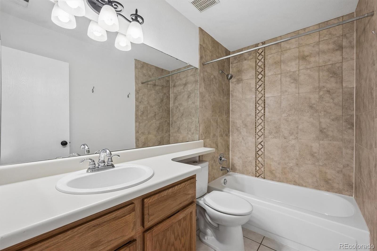 MLS Image #14 for 7476 e arkansas avenue,denver, Colorado