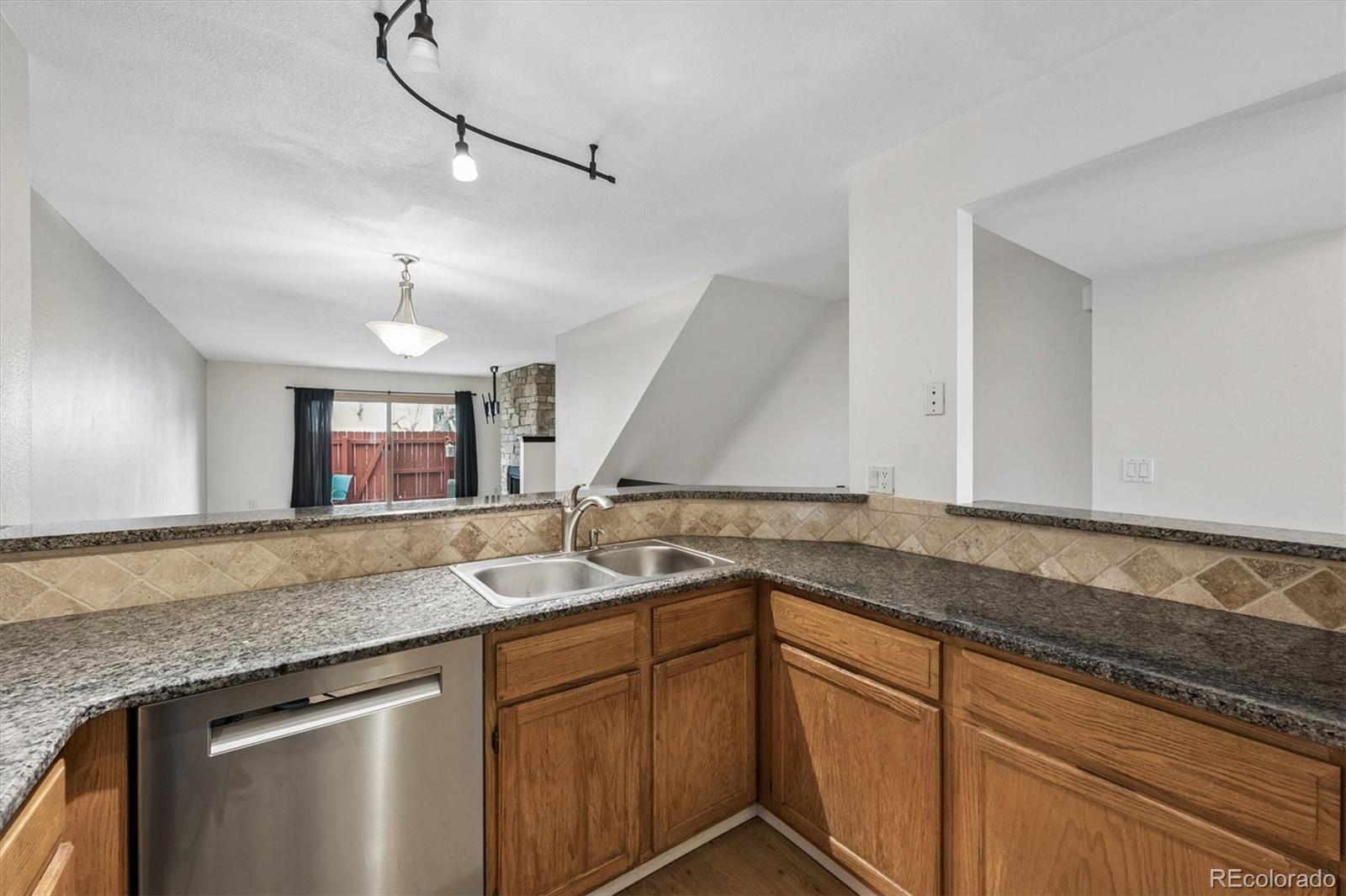 MLS Image #5 for 7476 e arkansas avenue,denver, Colorado