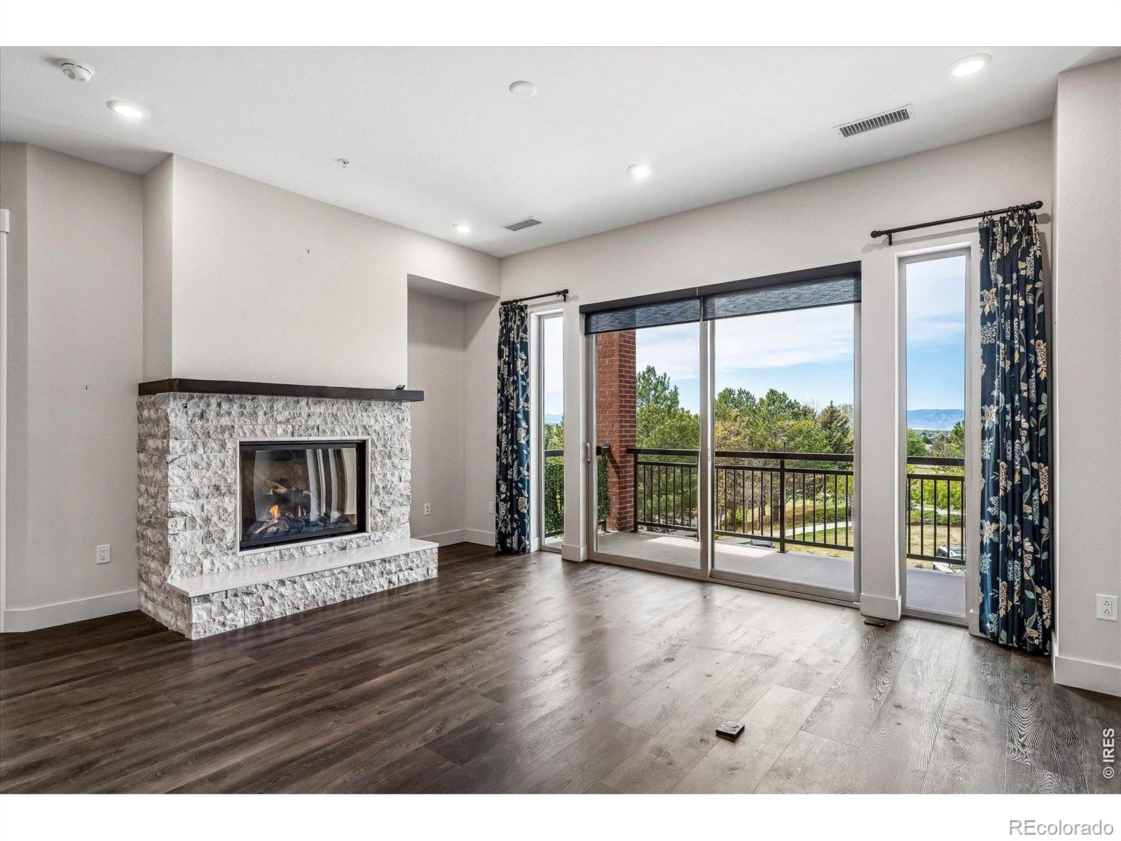 MLS Image #21 for 4885 s monaco street,denver, Colorado