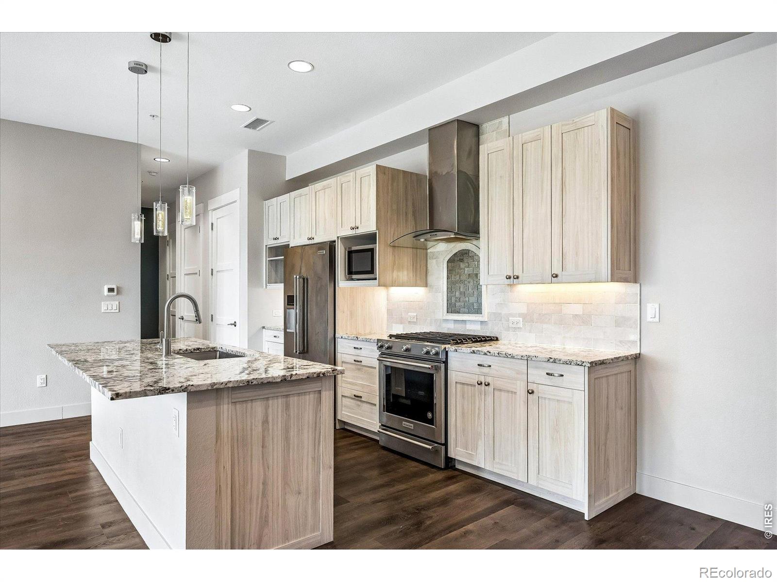 MLS Image #23 for 4885 s monaco street,denver, Colorado