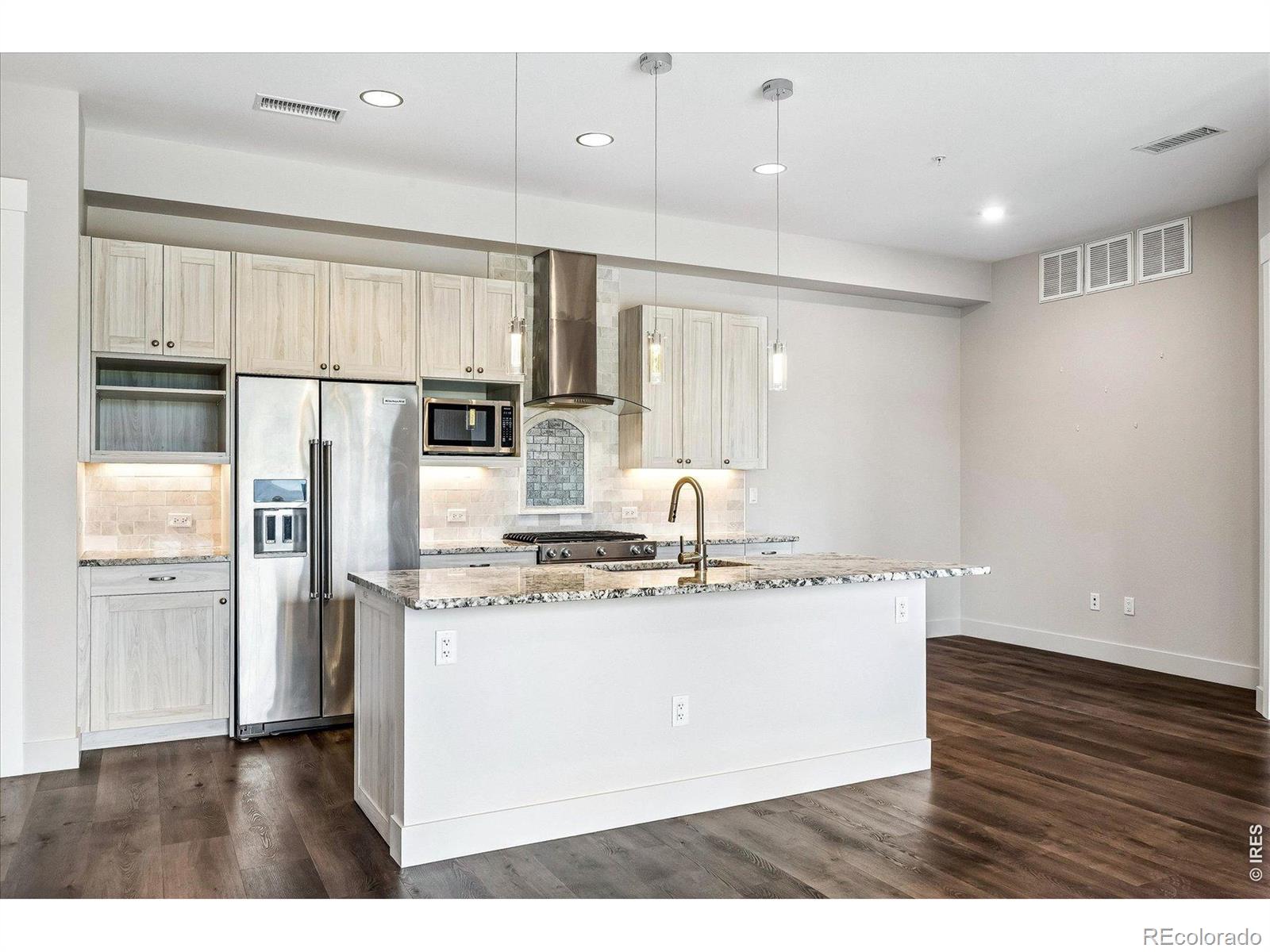 MLS Image #24 for 4885 s monaco street,denver, Colorado