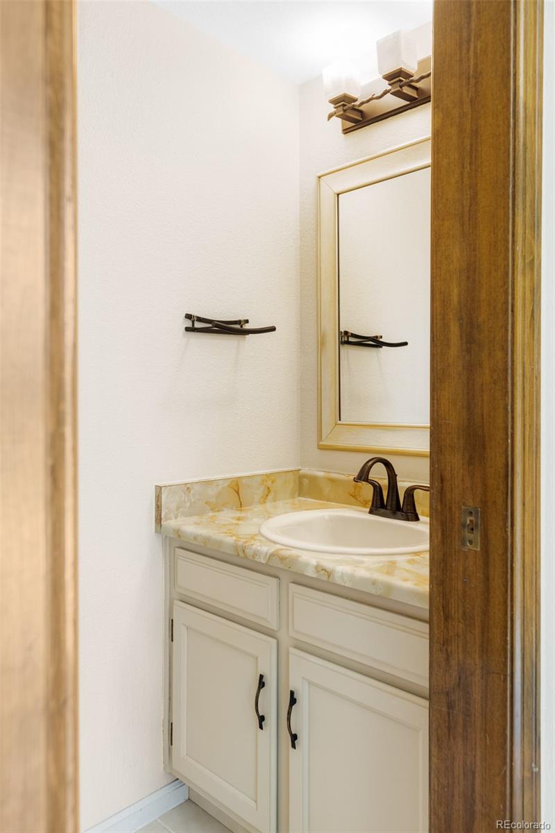 MLS Image #19 for 1470 s quebec way 283,denver, Colorado