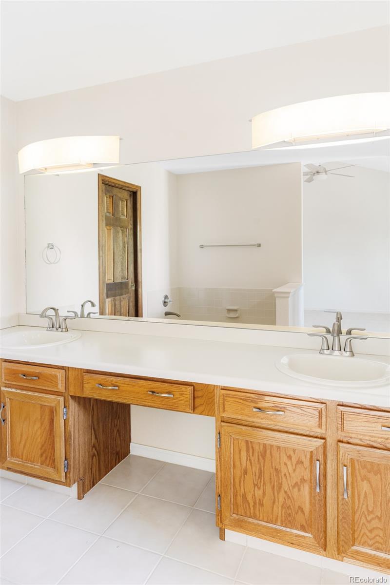 MLS Image #25 for 1470 s quebec way 283,denver, Colorado
