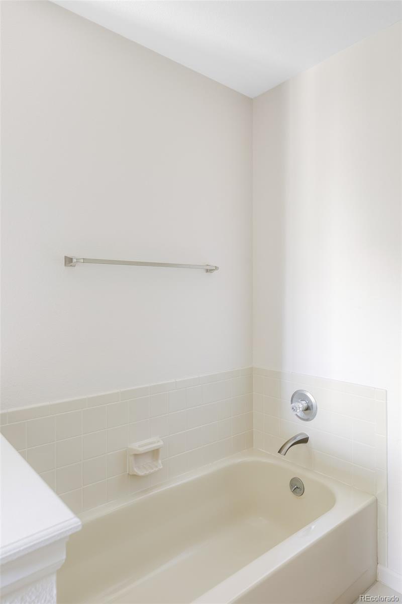 MLS Image #26 for 1470 s quebec way 283,denver, Colorado