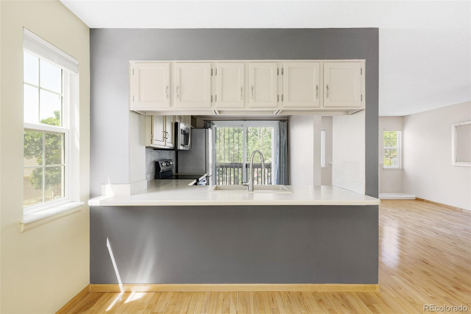 MLS Image #5 for 1470 s quebec way 283,denver, Colorado