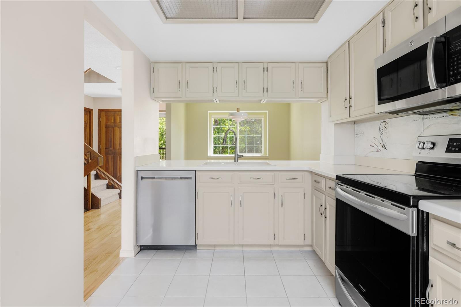 MLS Image #7 for 1470 s quebec way 283,denver, Colorado