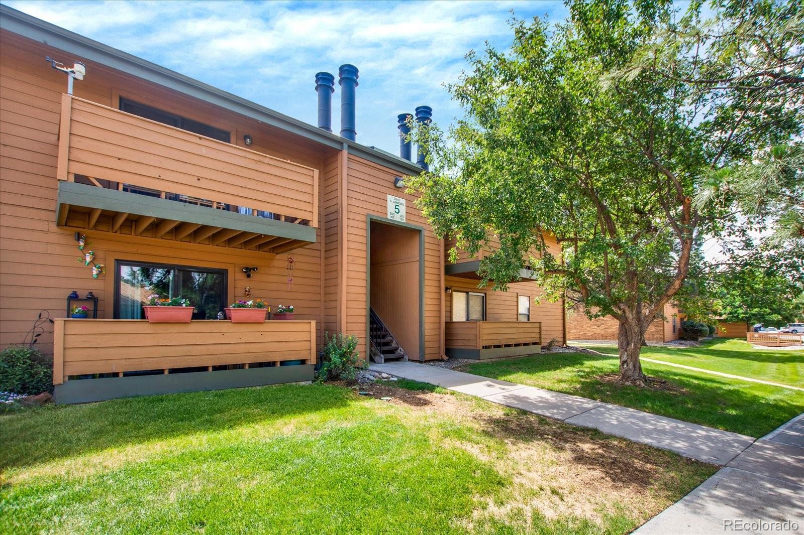MLS Image #2 for 3345 s ammons street,lakewood, Colorado