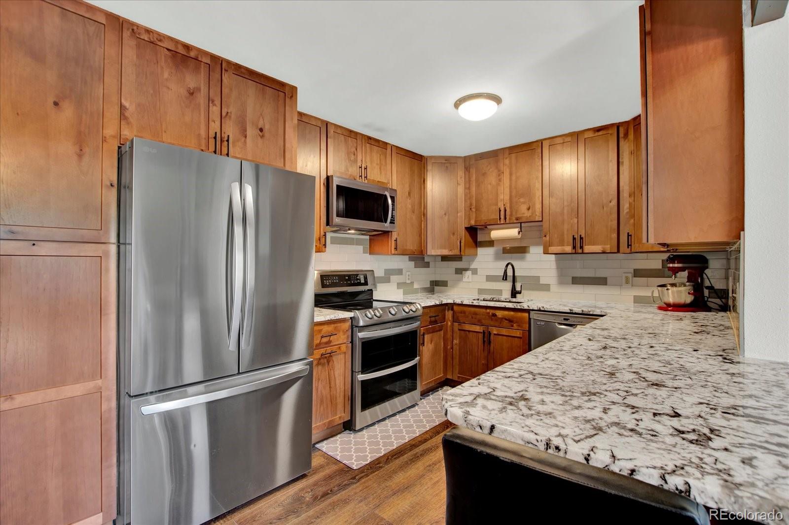 MLS Image #8 for 3345 s ammons street,lakewood, Colorado