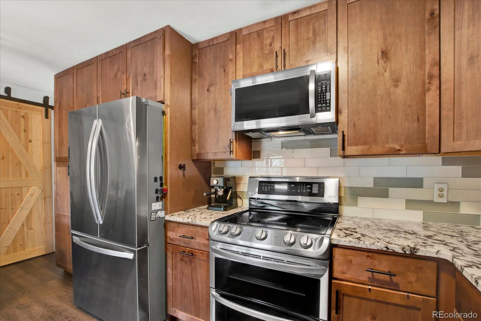 MLS Image #9 for 3345 s ammons street,lakewood, Colorado