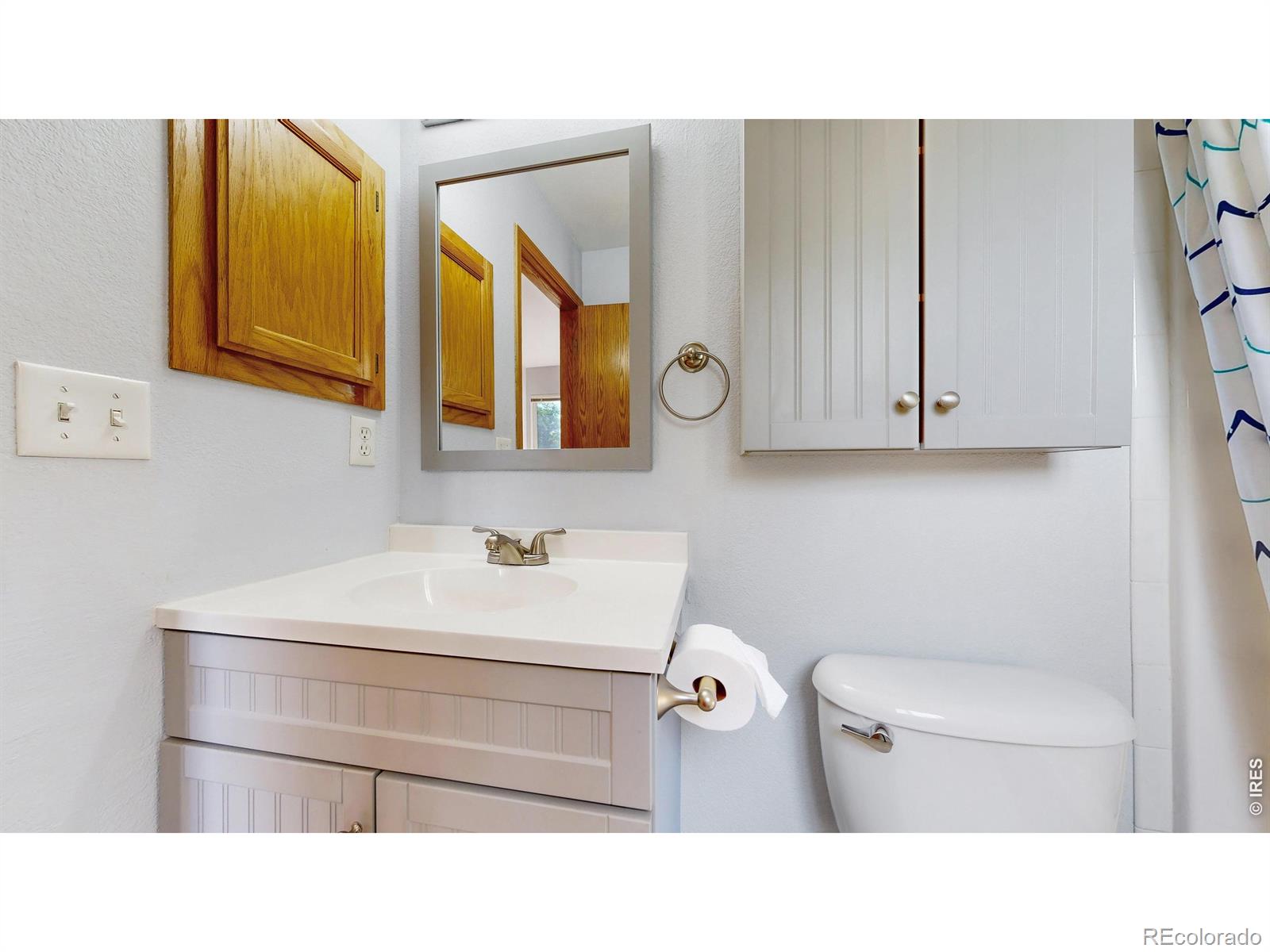 MLS Image #15 for 950  52nd avenue court,greeley, Colorado