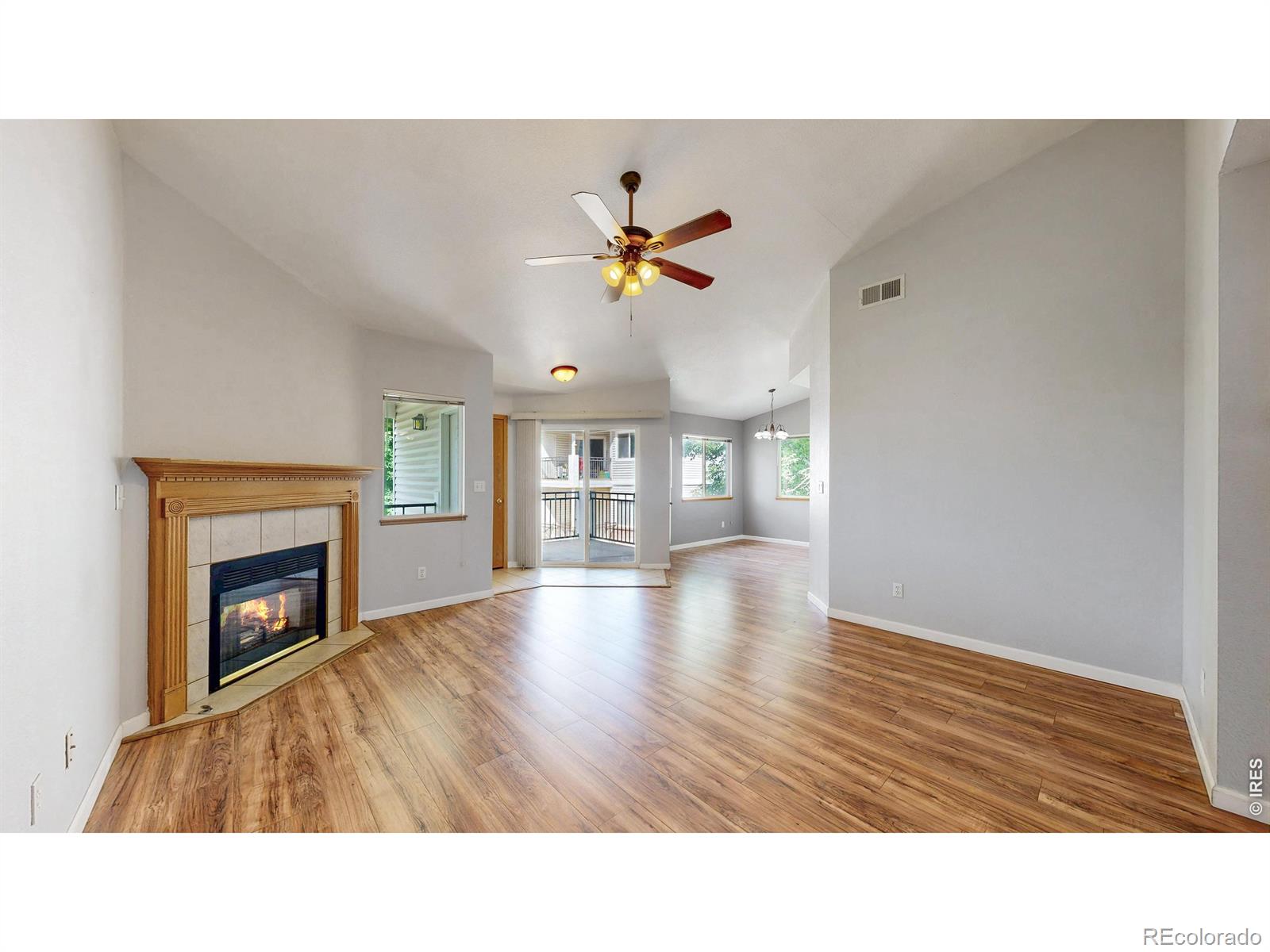 MLS Image #5 for 950  52nd avenue court,greeley, Colorado