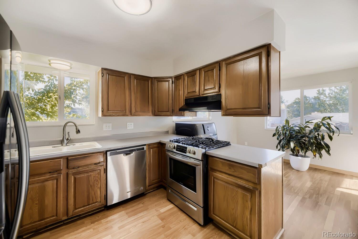 MLS Image #5 for 7056 w rowland avenue,littleton, Colorado