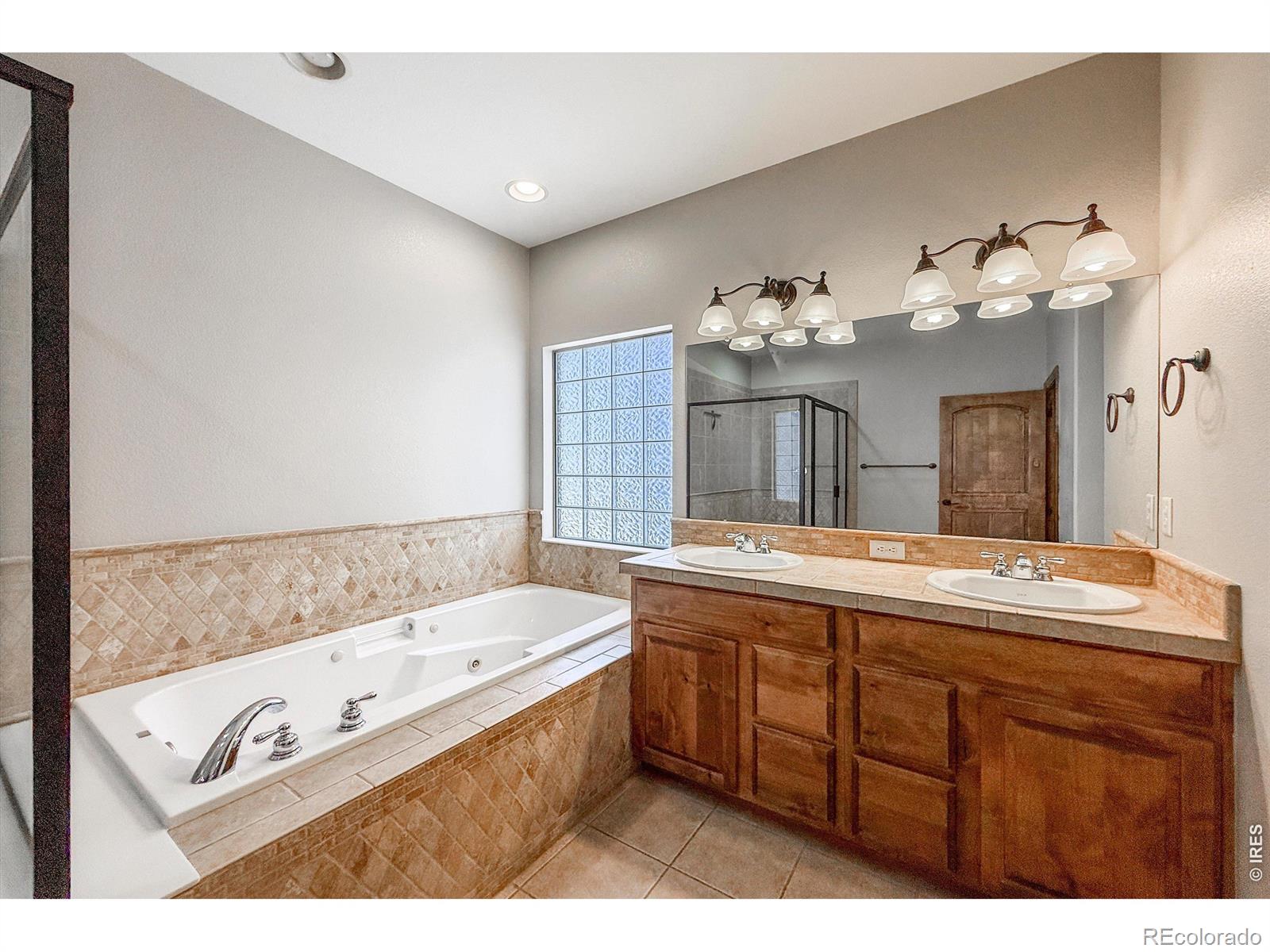 MLS Image #22 for 1986 e seadrift drive,windsor, Colorado