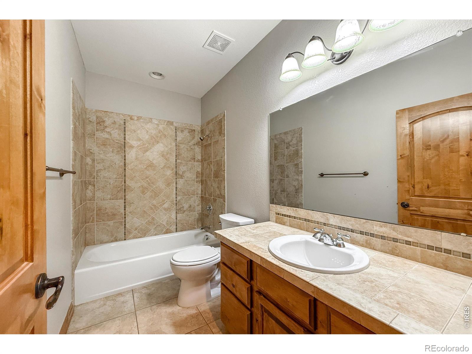 MLS Image #29 for 1986 e seadrift drive,windsor, Colorado
