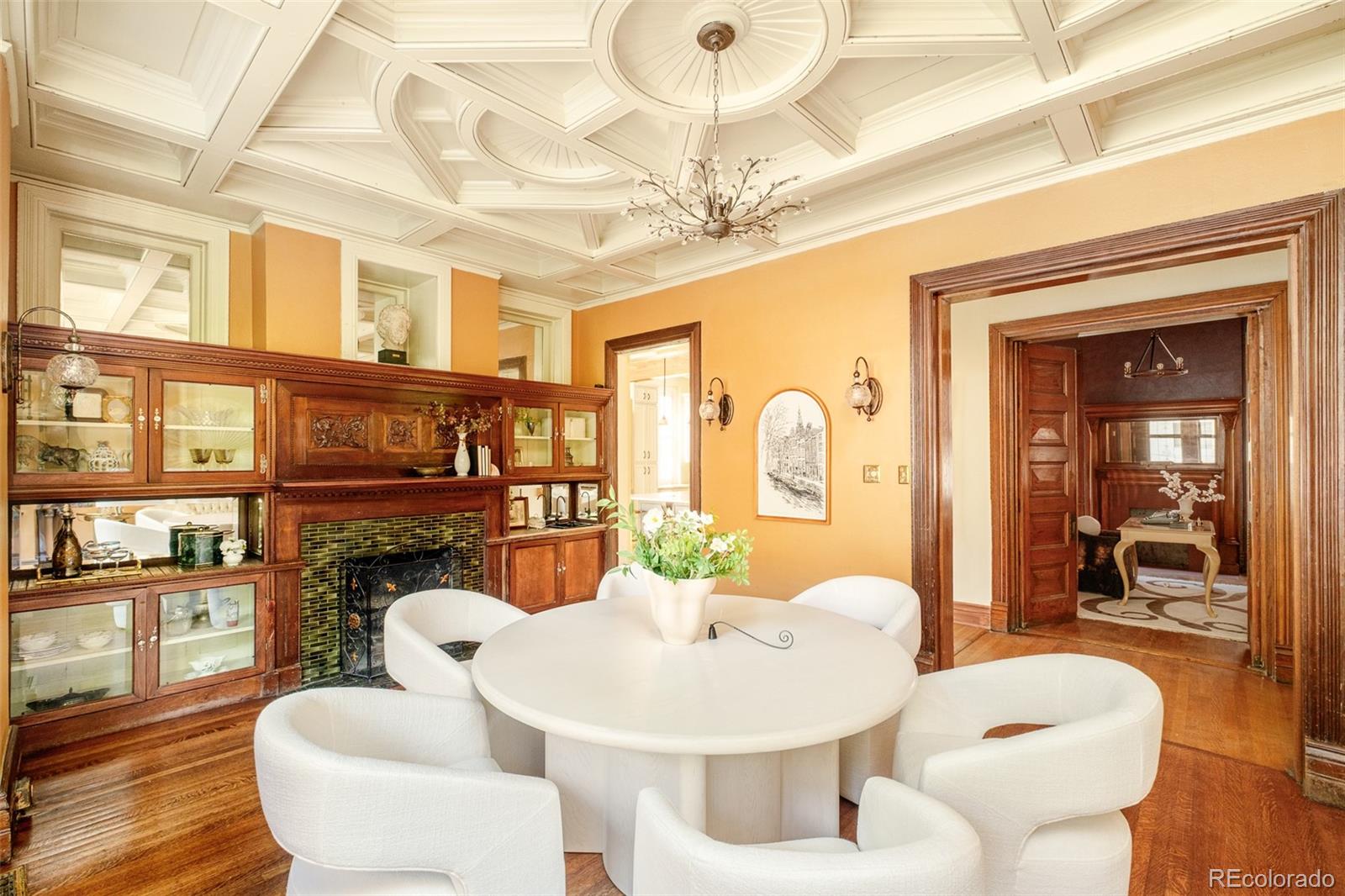 MLS Image #15 for 929 n pearl street,denver, Colorado