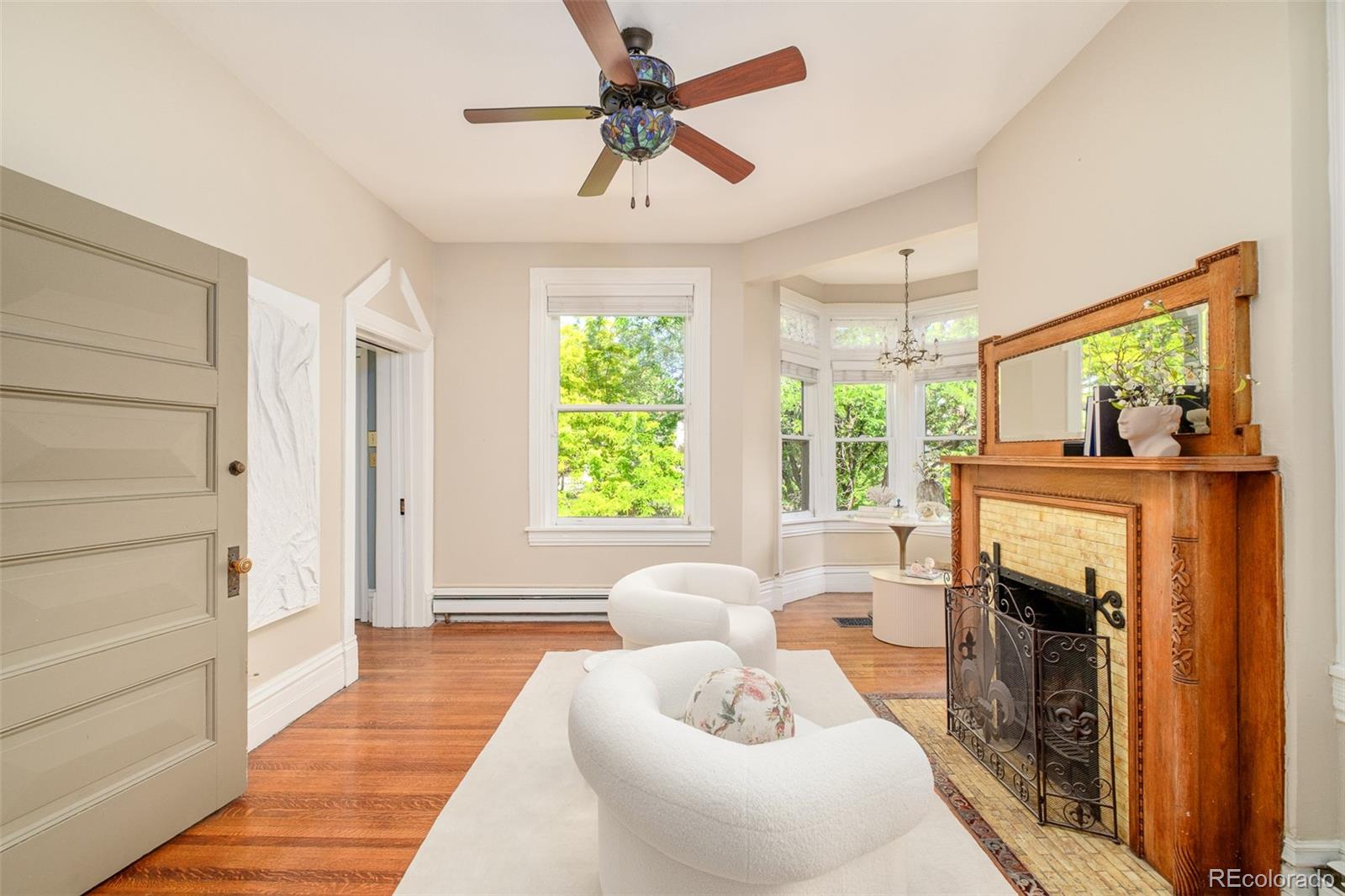 MLS Image #29 for 929 n pearl street,denver, Colorado