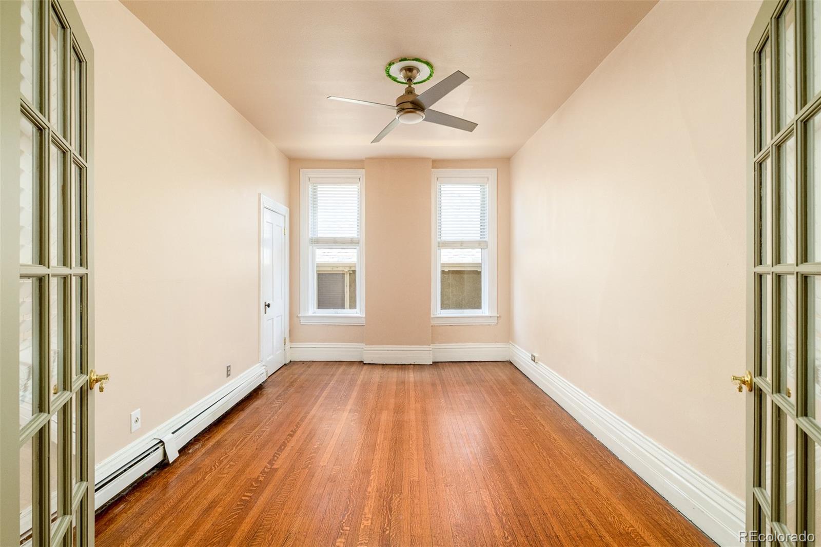 MLS Image #37 for 929 n pearl street,denver, Colorado