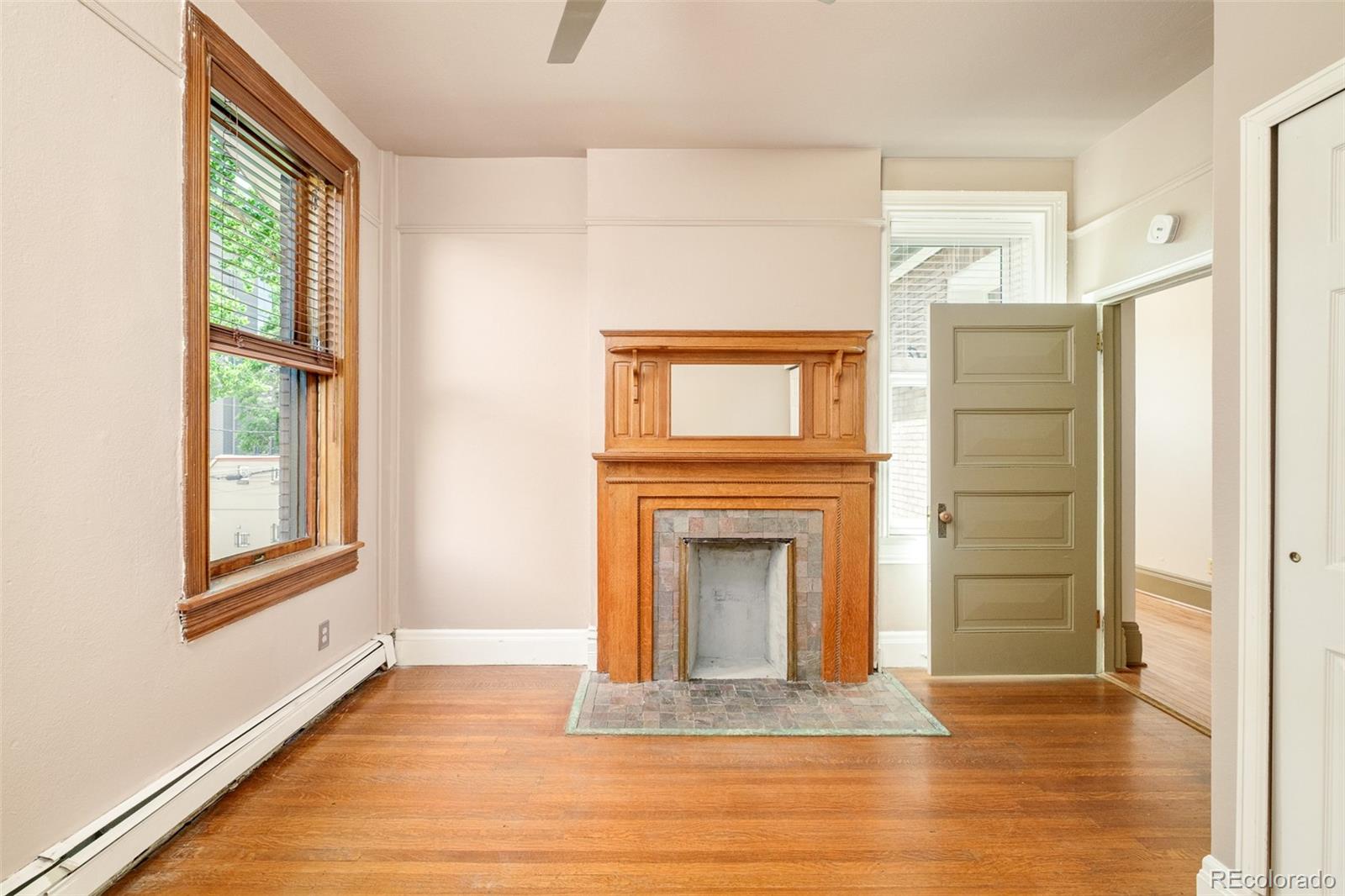 MLS Image #38 for 929 n pearl street,denver, Colorado