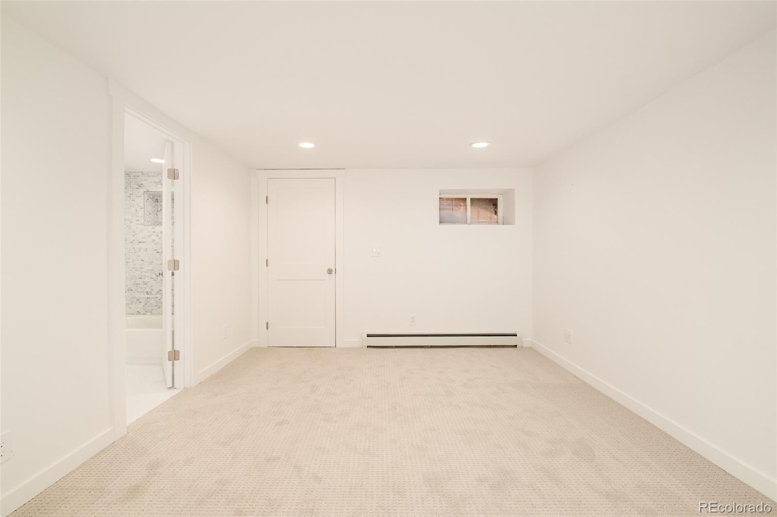 MLS Image #41 for 929 n pearl street,denver, Colorado