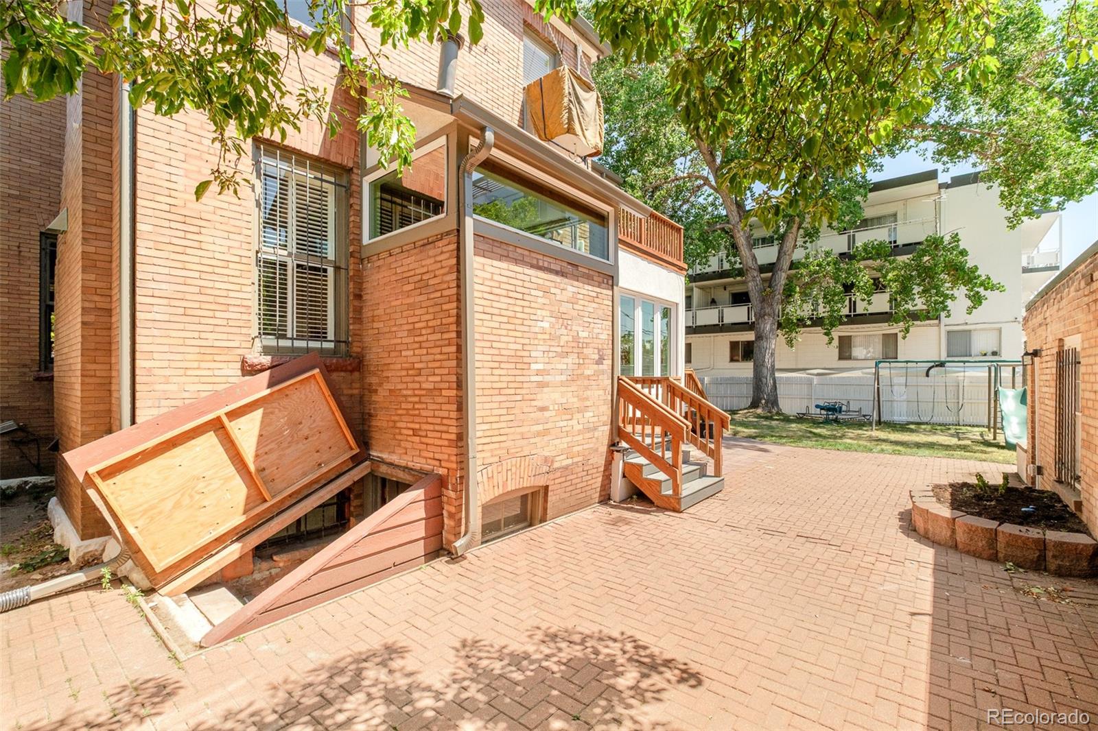 MLS Image #46 for 929 n pearl street,denver, Colorado