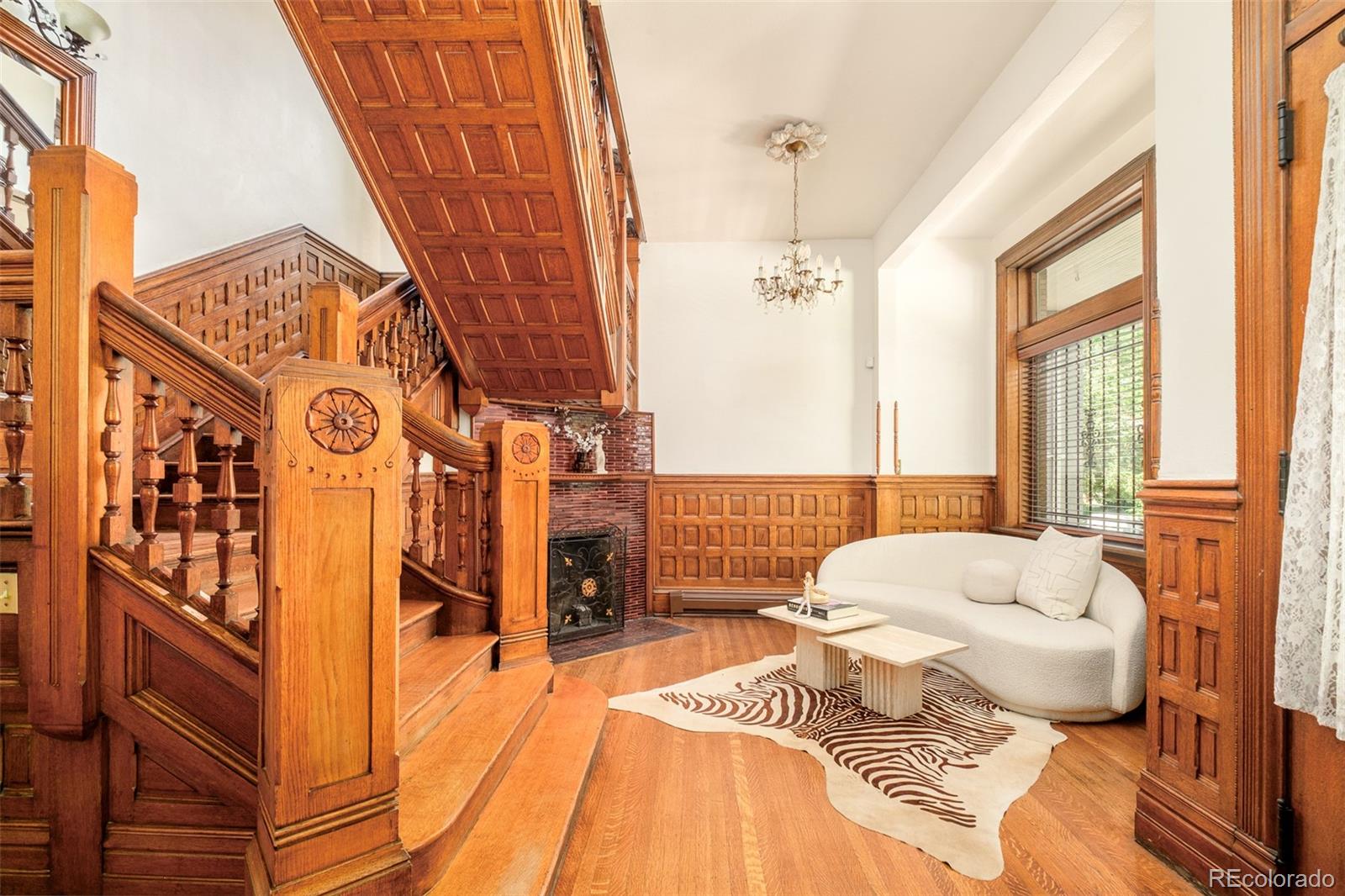 MLS Image #6 for 929 n pearl street,denver, Colorado