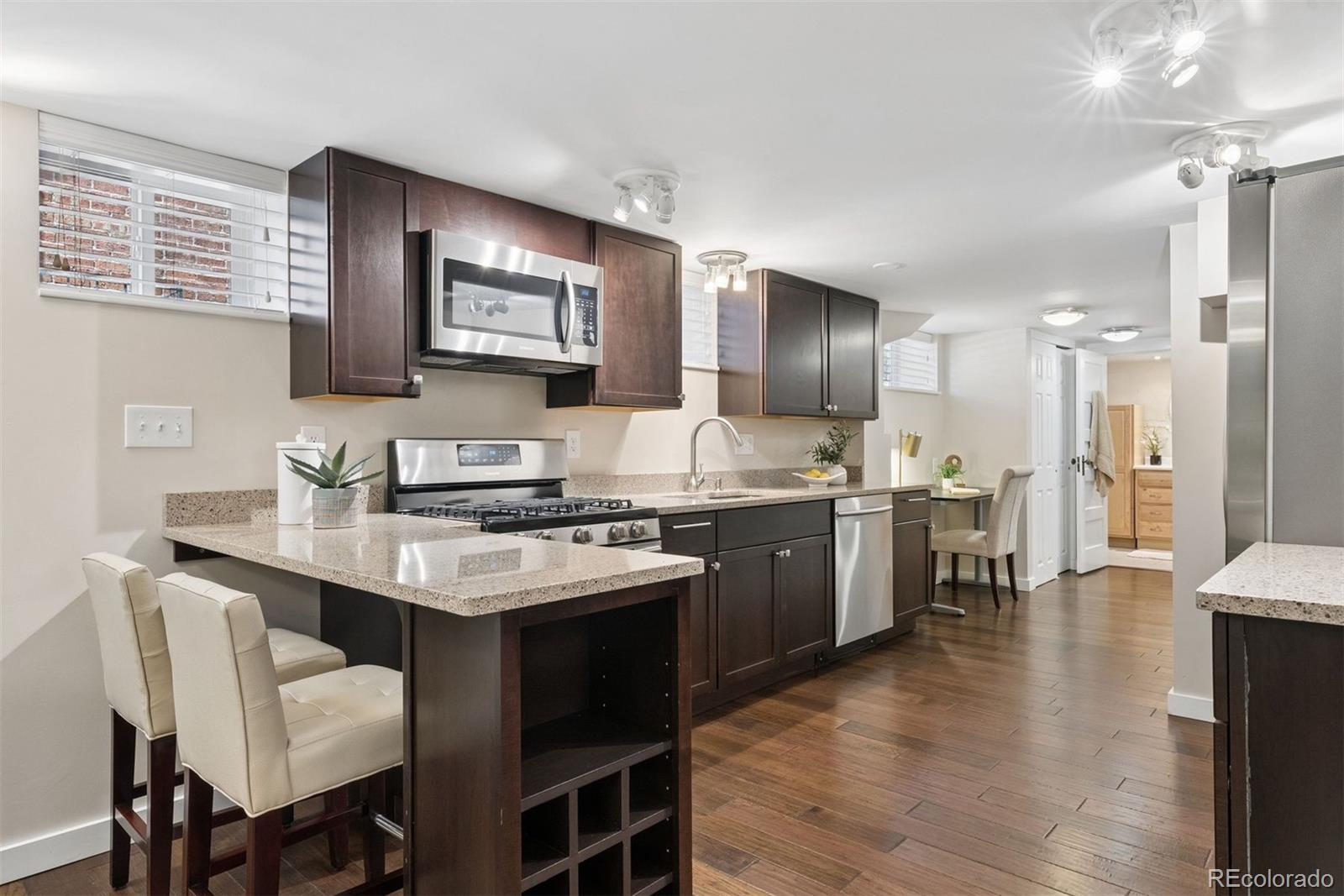 MLS Image #14 for 364 n clarkson street,denver, Colorado