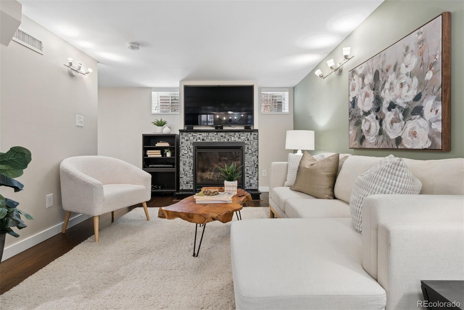 MLS Image #16 for 364 n clarkson street,denver, Colorado