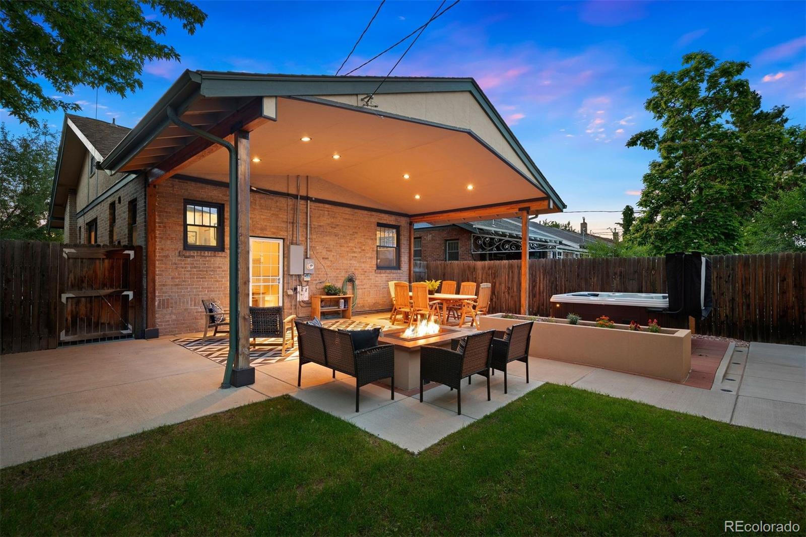 MLS Image #2 for 364 n clarkson street,denver, Colorado