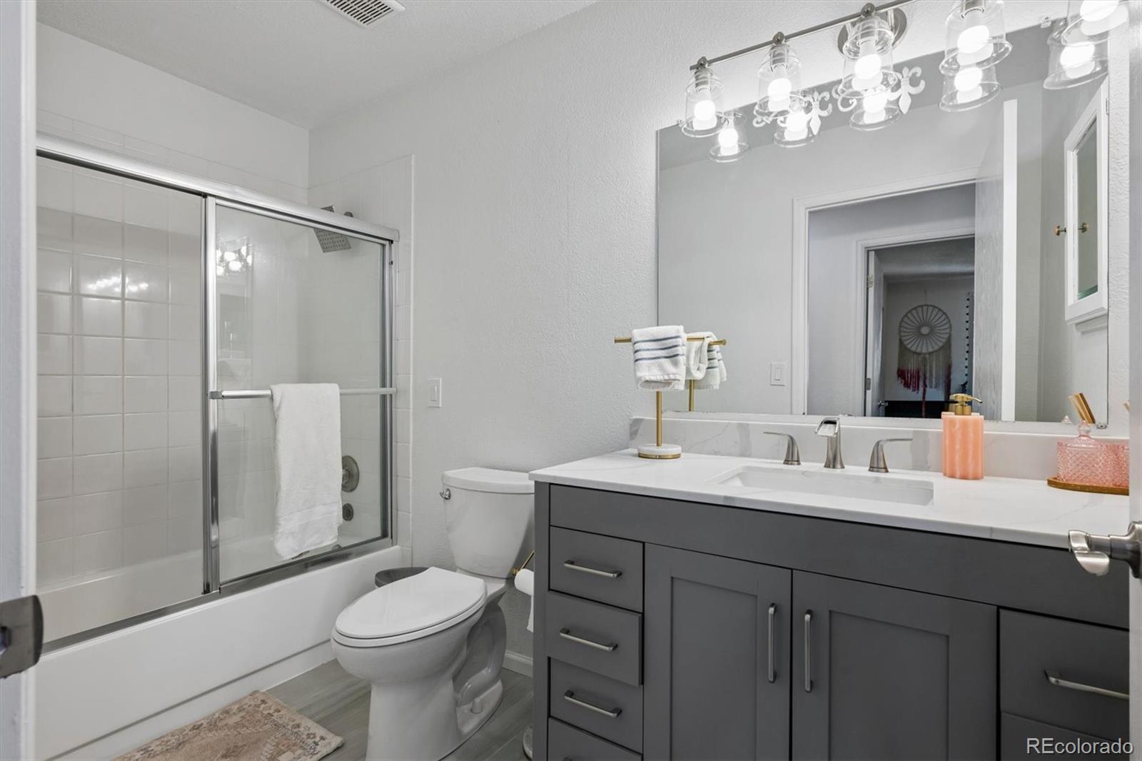 MLS Image #14 for 3140 e phillips drive,centennial, Colorado