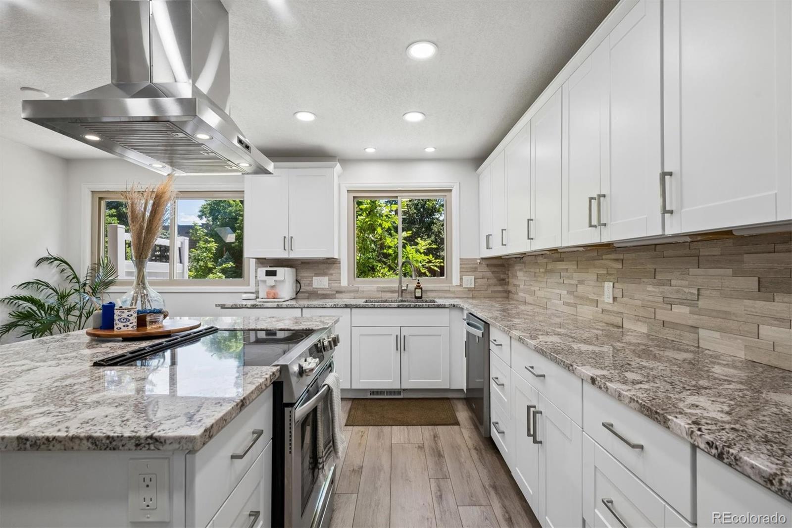 MLS Image #5 for 3140 e phillips drive,centennial, Colorado