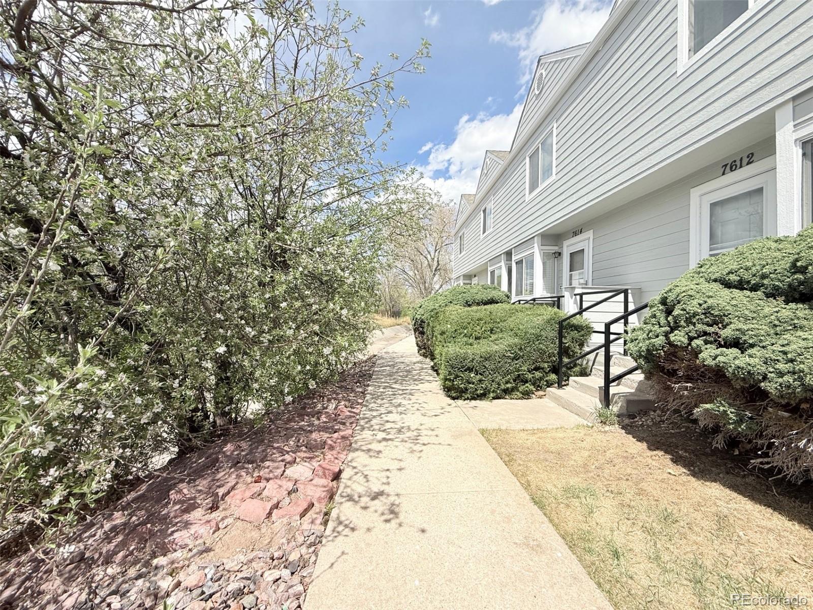 MLS Image #2 for 7612  lexington manor drive,colorado springs, Colorado