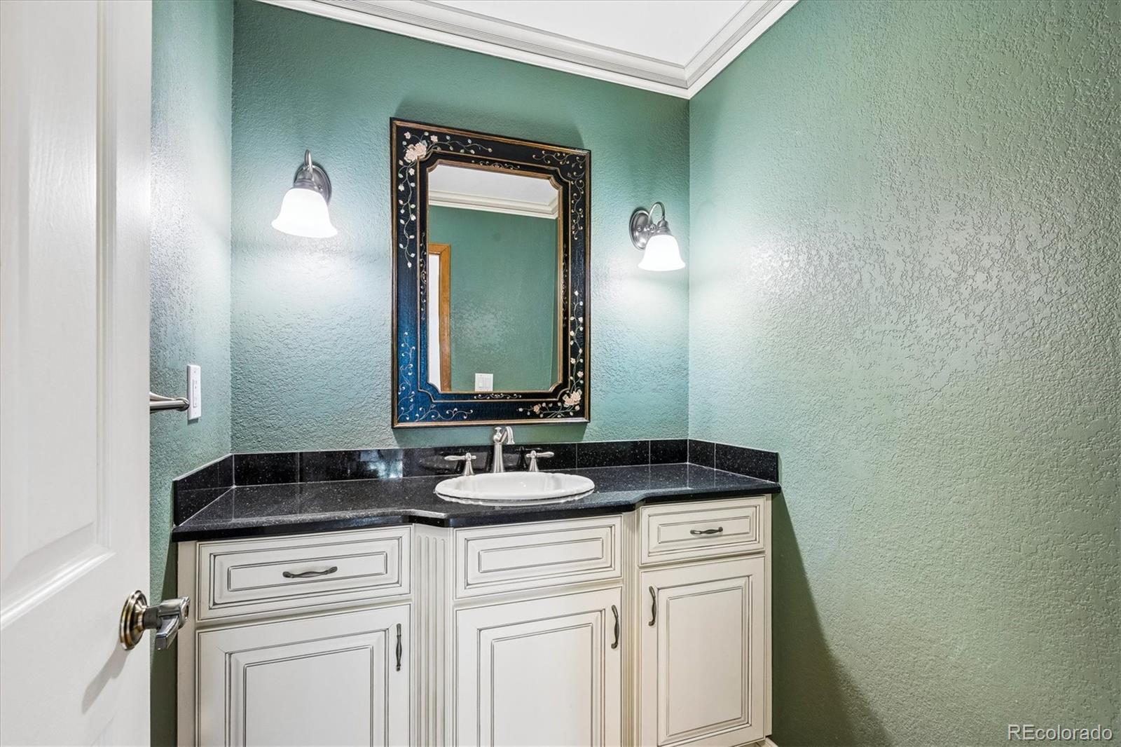 MLS Image #21 for 22  pinyon pine road,littleton, Colorado