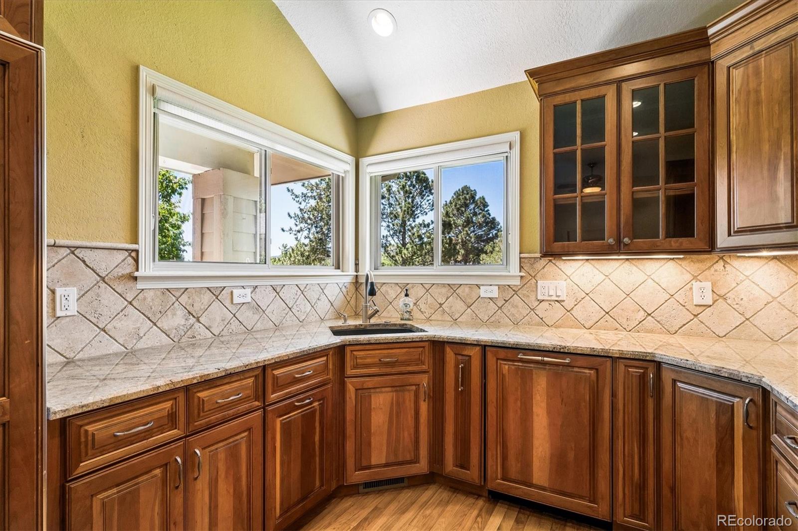 MLS Image #3 for 22  pinyon pine road,littleton, Colorado