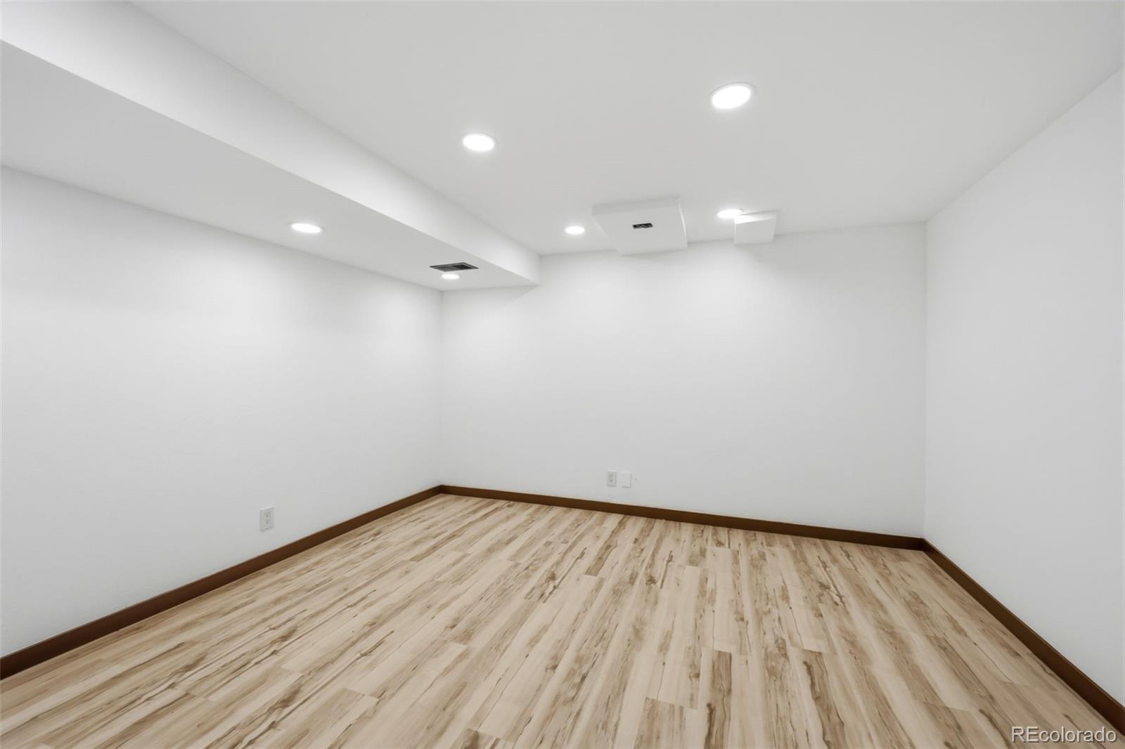 MLS Image #13 for 8217 s fillmore way,centennial, Colorado