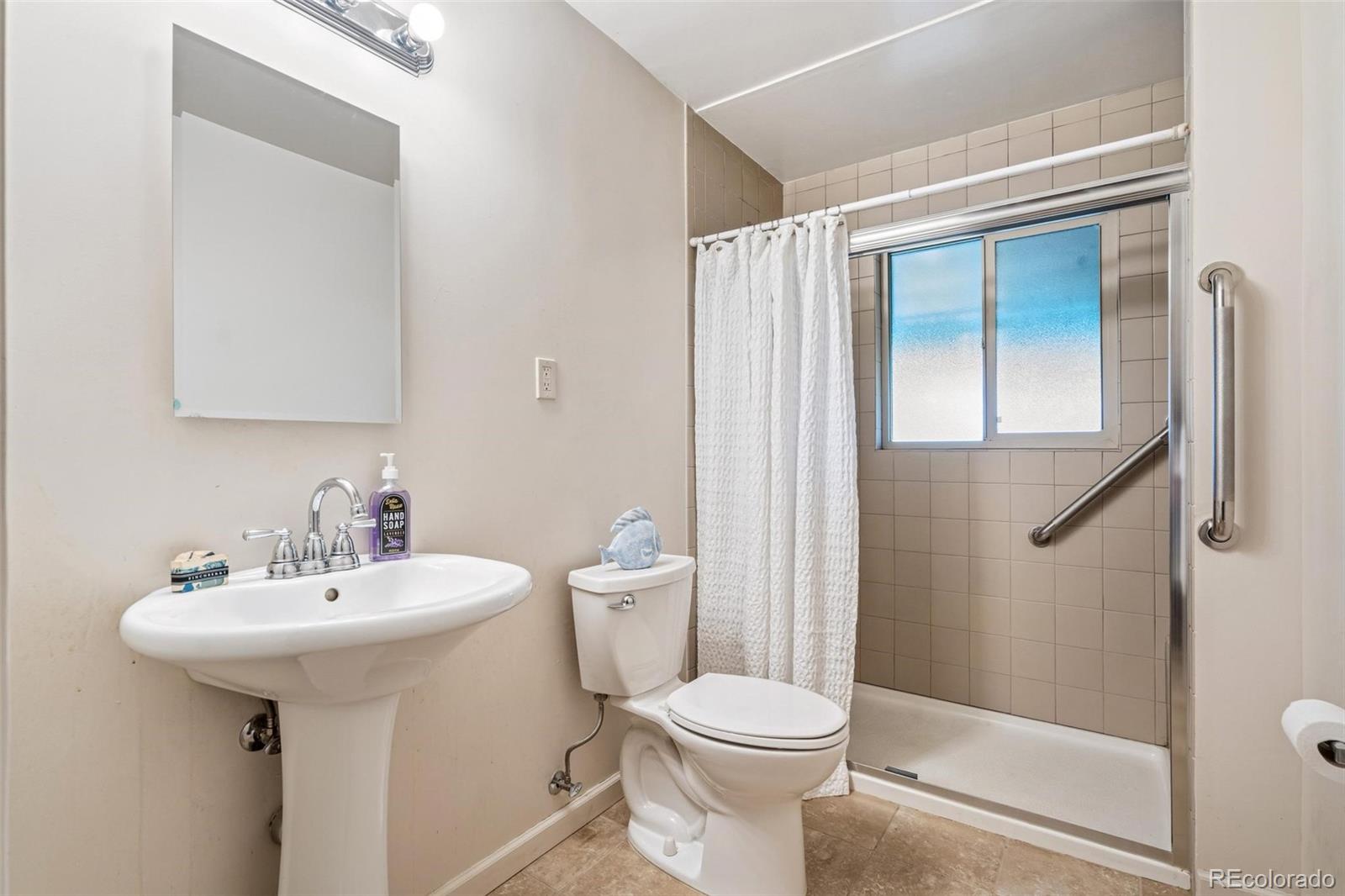 MLS Image #17 for 5845 w 37th avenue,denver, Colorado