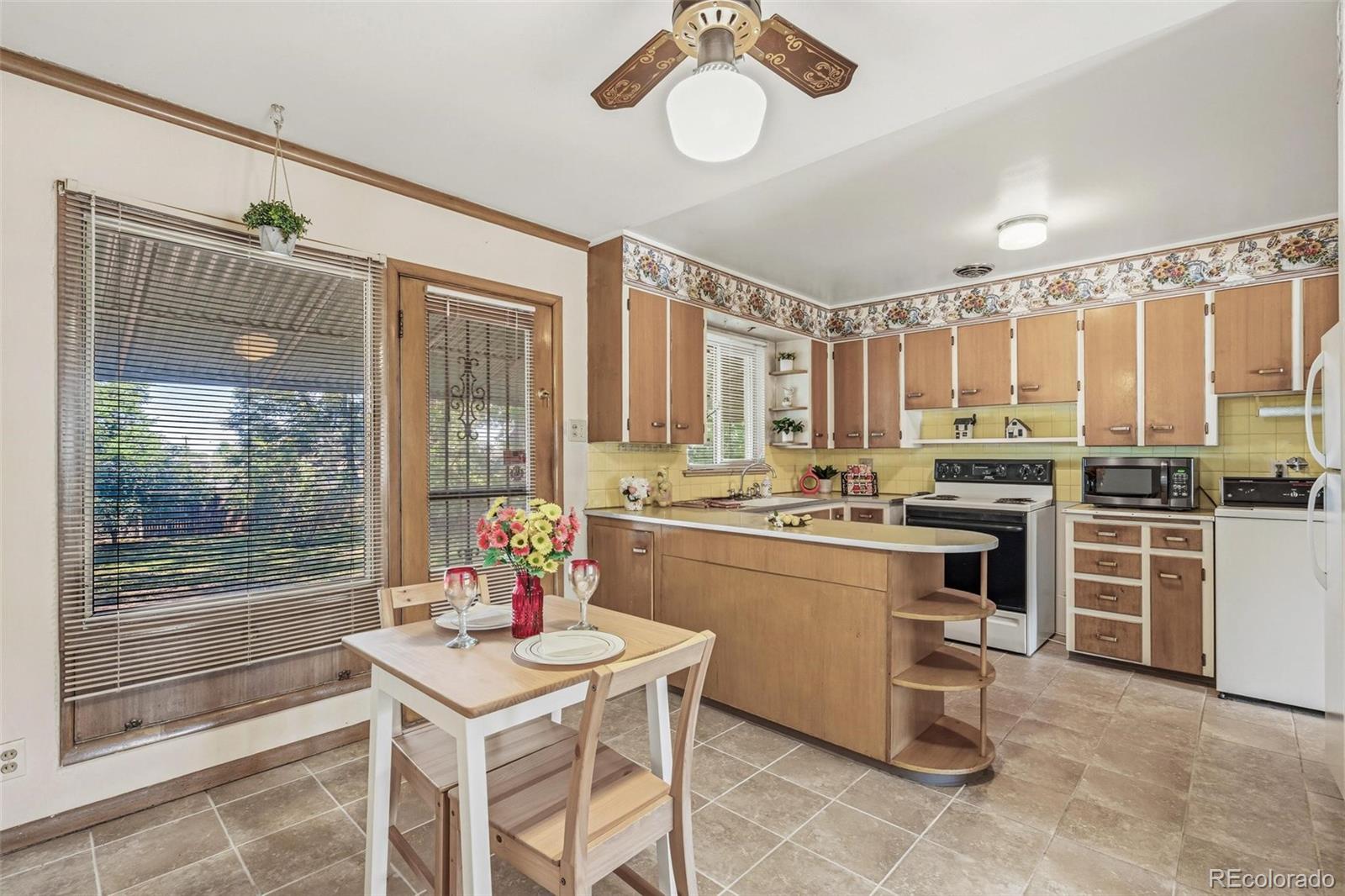 MLS Image #3 for 5845 w 37th avenue,denver, Colorado