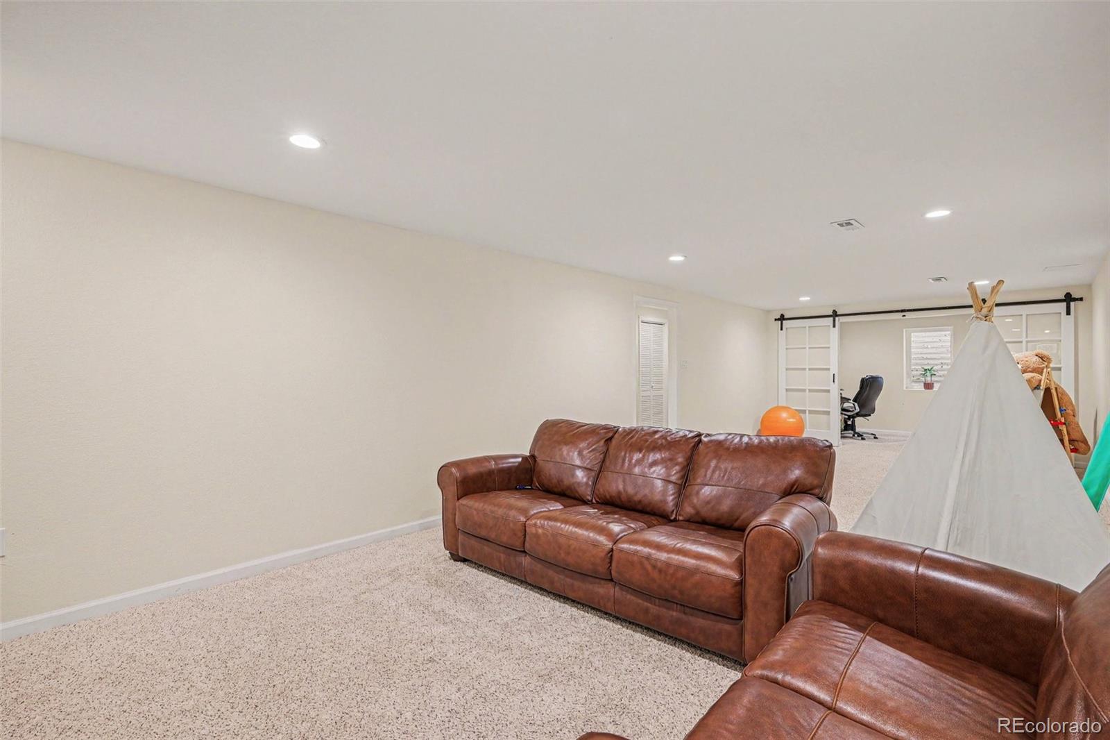MLS Image #14 for 4102 w greenwood place,denver, Colorado