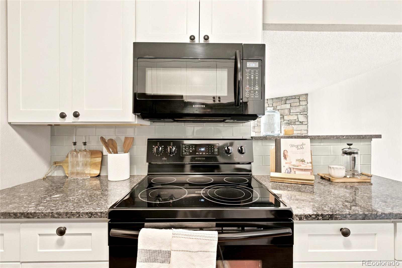 MLS Image #5 for 381 s ames street,lakewood, Colorado
