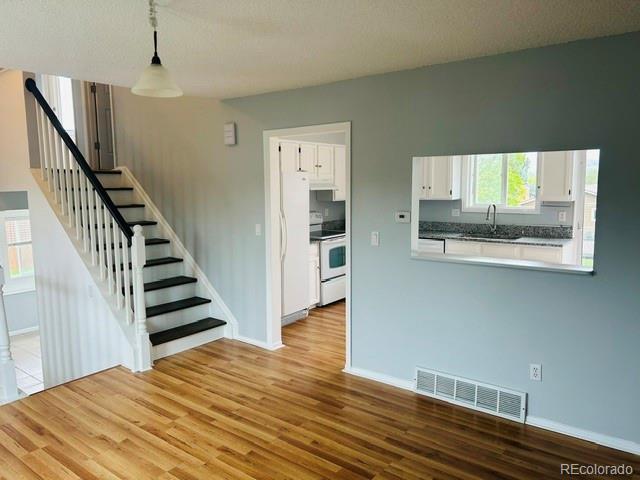 MLS Image #3 for 13023  chenango drive,morrison, Colorado