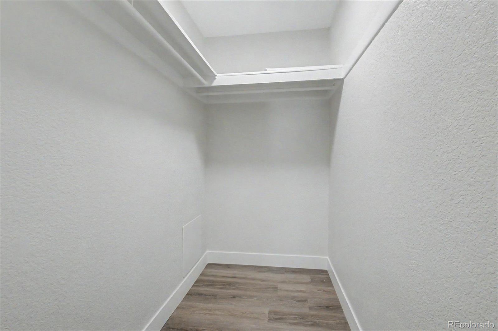 MLS Image #17 for 901 s raleigh street,denver, Colorado