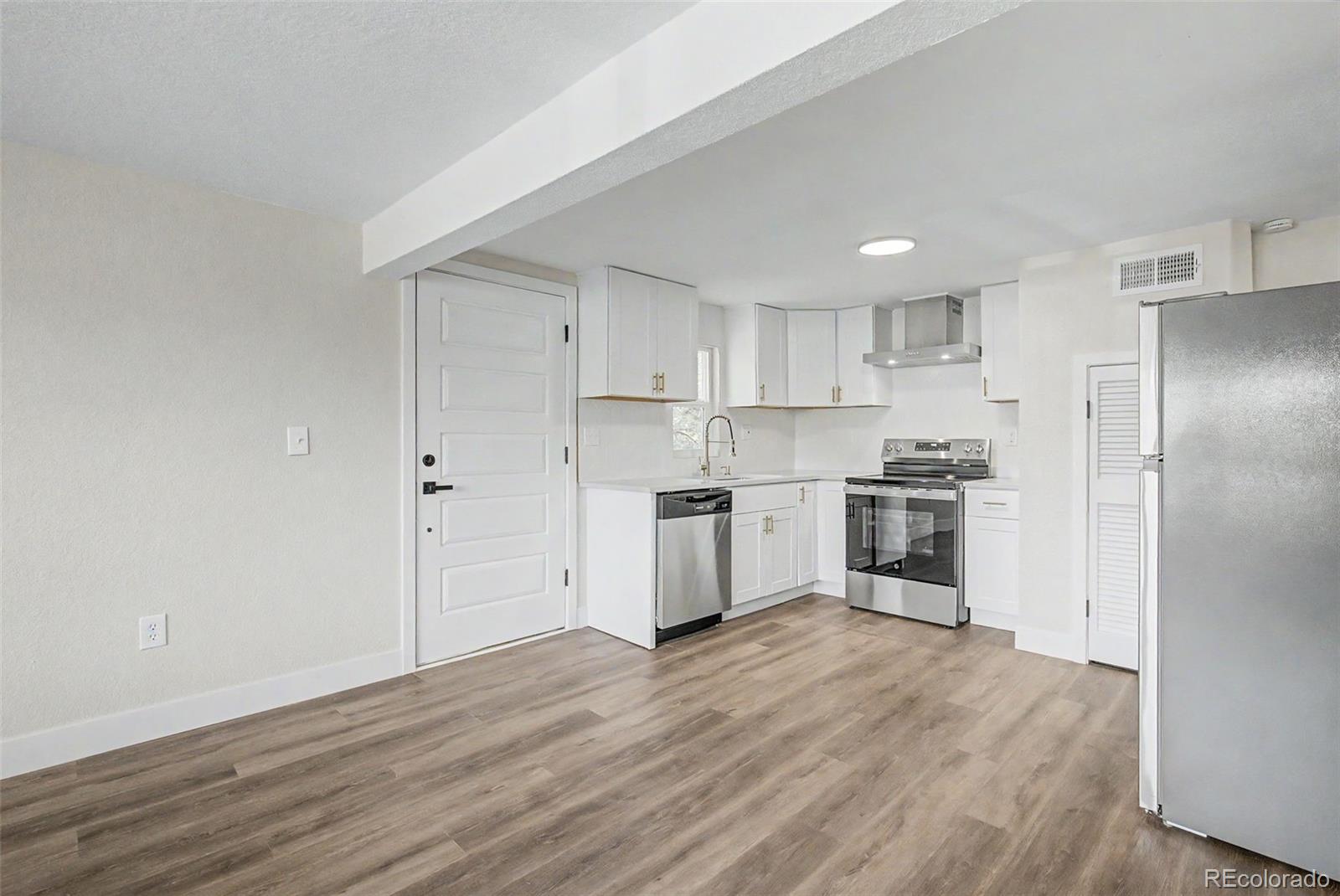 MLS Image #27 for 901 s raleigh street,denver, Colorado