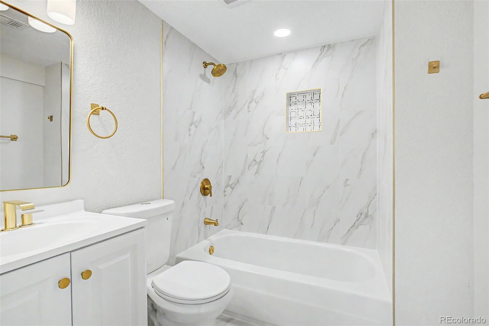 MLS Image #32 for 901 s raleigh street,denver, Colorado