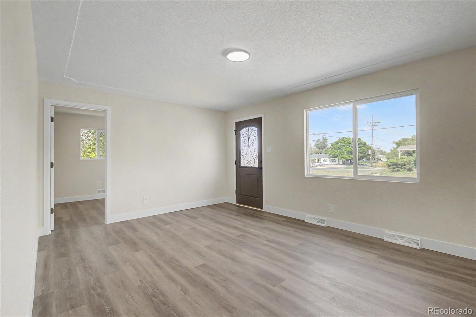 MLS Image #5 for 901 s raleigh street,denver, Colorado