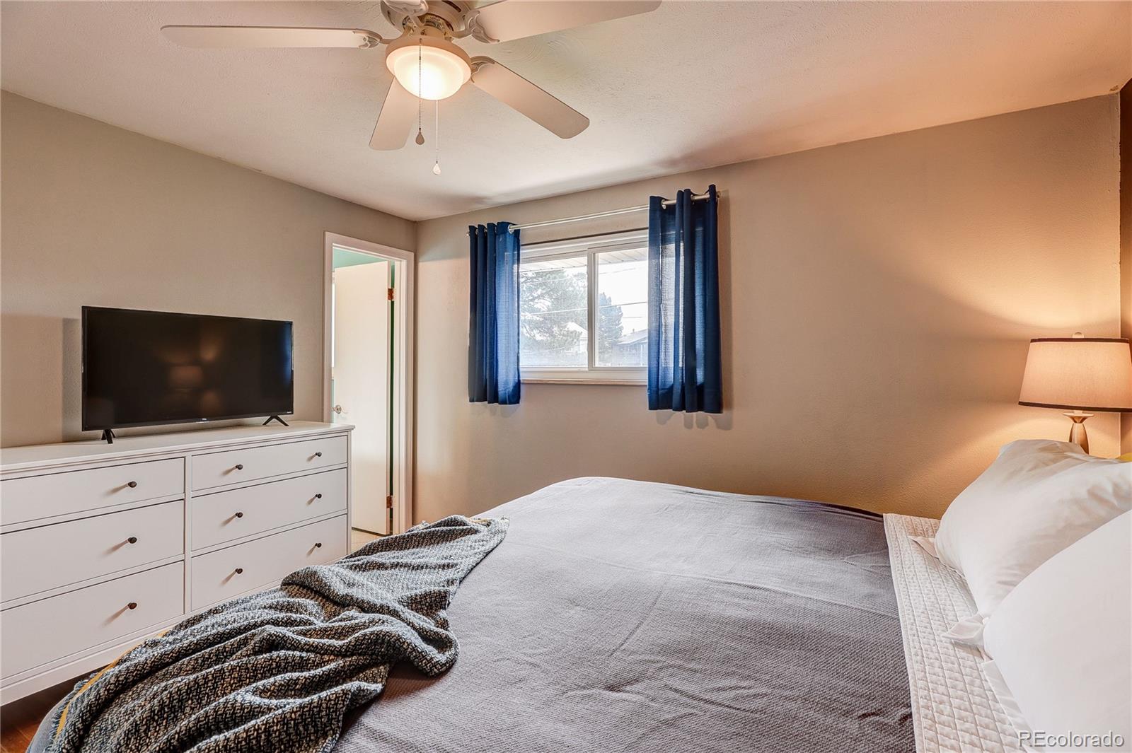 MLS Image #14 for 8186 e girard avenue,denver, Colorado