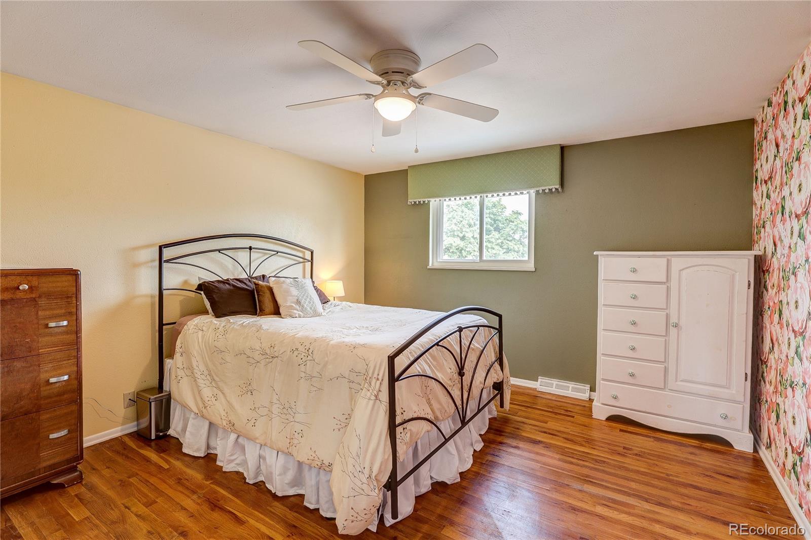 MLS Image #20 for 8186 e girard avenue,denver, Colorado