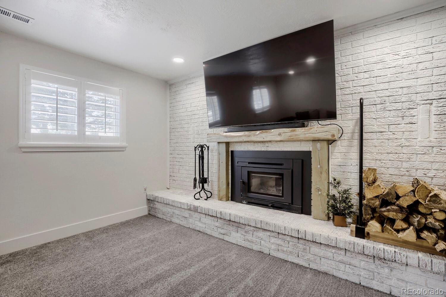 MLS Image #18 for 16729  county road 7 ,mead, Colorado