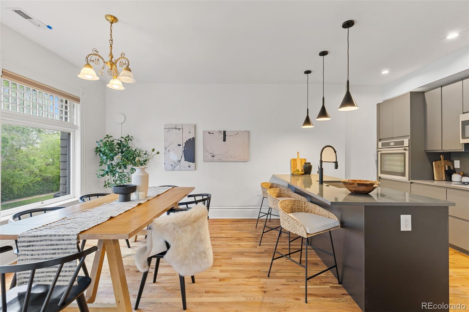 MLS Image #14 for 1442  stuart street,denver, Colorado