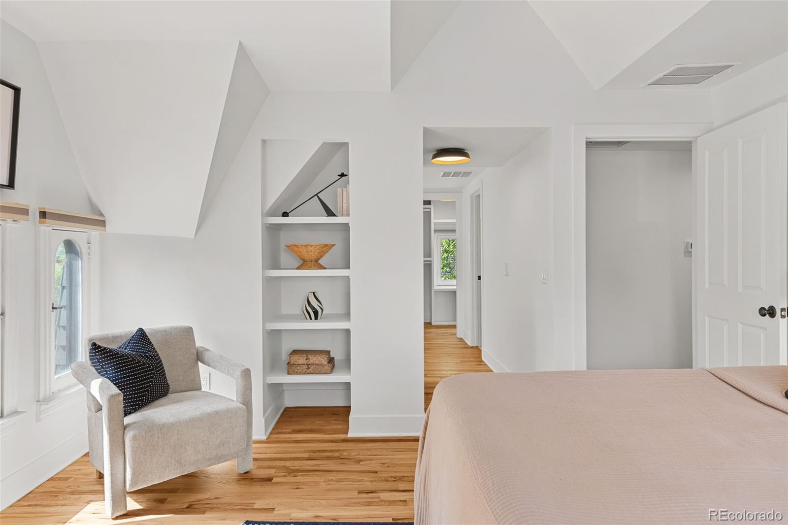 MLS Image #28 for 1442  stuart street,denver, Colorado